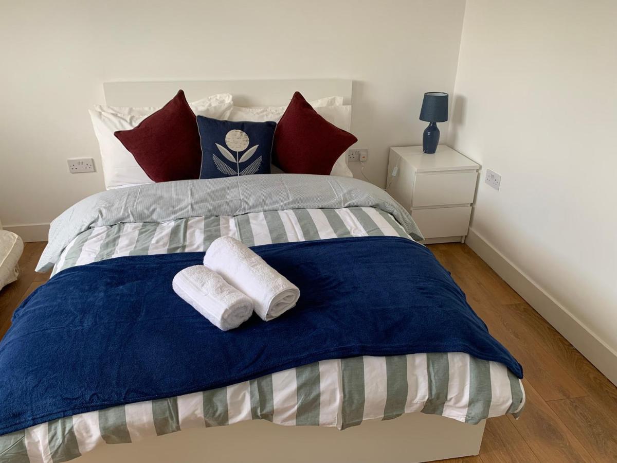 291 Barking Road Apartment London Bagian luar foto