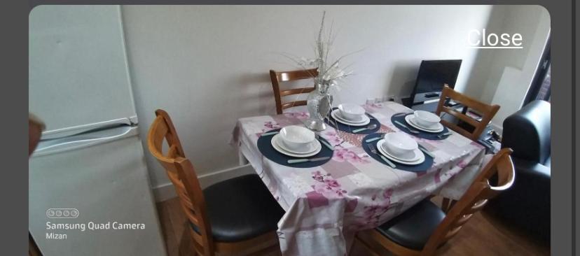 291 Barking Road Apartment London Bagian luar foto